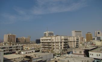 Touq Balad