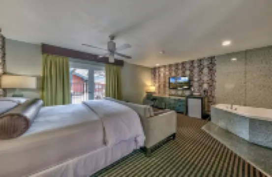 三峰度假飯店及沙灘俱樂部