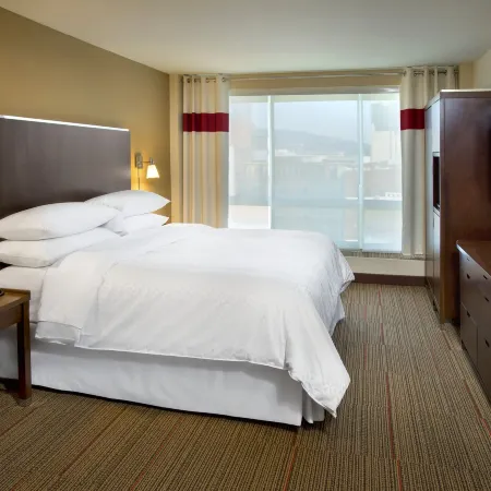 Four Points by Sheraton Charleston