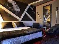 Hôtel les Deux Porches Отели в г. Дьене