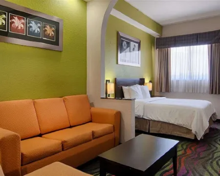 Days Inn & Suites by Wyndham Bonita Springs North Naples Hotels in Bonita Springs