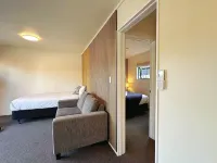 Summer Inn Motel Hotels in Orewa
