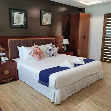 Marand Beach Resort