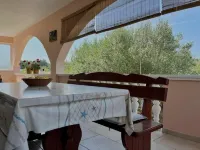 Apartment Lola - Homestays