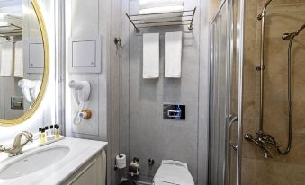 Meroddi Barnathan Hotel