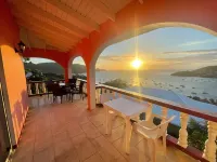 Immaculate 3 Bed Villa Overlooking Admiralty Bay - Homestays