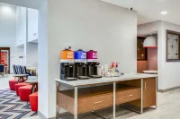 Hampton Inn & Suites by Hilton Louisville East Oxmoor فنادق في Saint Matthews