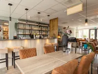 Cozy Bungalow with Two Bathrooms, 3 km from Putten