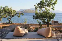 Floating Cubes Villas Aegina - en bord de mer