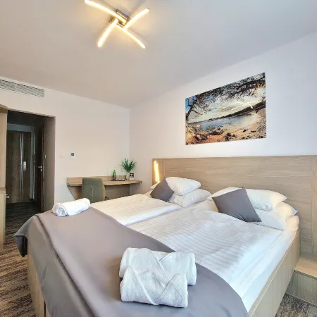 Hotel Crystal