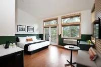 Loge Glacier National Park