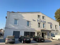 Riada Hotel فنادق في Ozanlar Mahallesi