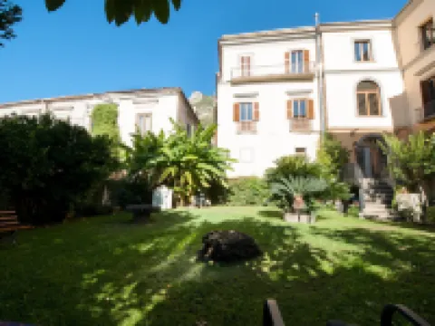 普雷特迪貝爾蒙特住宿加早餐旅館 伊塞爾尼亞省酒店