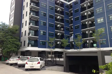 Ploen Ploen Residence