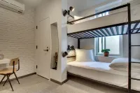 Hotel Hive