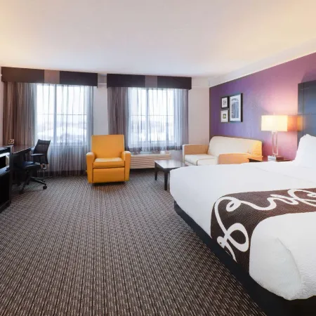 La Quinta Inn & Suites by Wyndham Detroit Utica