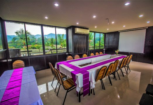 Dara Samui Beach Resort and Spa Villa Hotel Overview