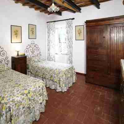 Charming House in Tuscany with Pool & Views Rooms
