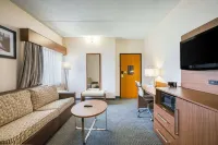 Quality Suites Hotels in Waverly