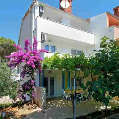House Vinkuran 1823 Hotel Exterior