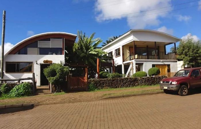 Inaki Uhi Hotel