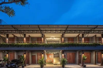 Tarnsiri Boutique Resort Hotels near Shinto Park