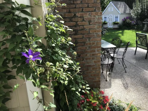 1810 Emerson House Bed & Breakfast - Adults Only Hotels in Beloit