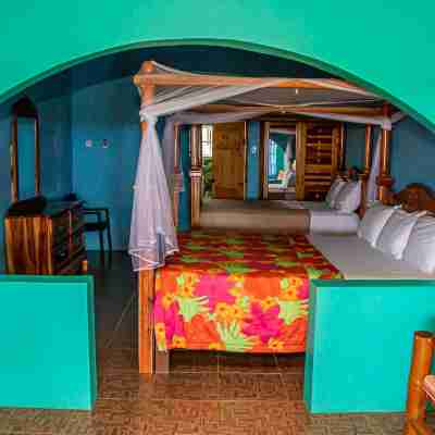 Haleys Paradise at Blue Hole Rooms