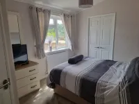 Luxury 2-Bed Lodge in Routh, Hottub & Pet Friendly Hôtels à : Leven