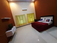 999 Khs 2 Homestay Hotel dekat Pantai Bangsring