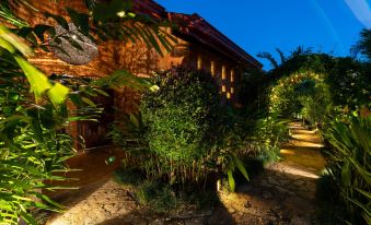 DCanal House