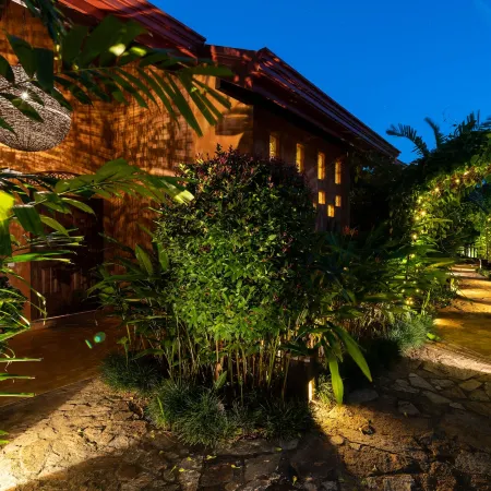 DCanal House