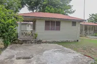 Little Bay Hideaway Hotels in Little Bay