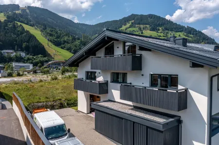 Tevini Alpine Apartments - Glocknerblick