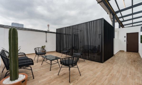 Mariano Escobedo Apartments by VH