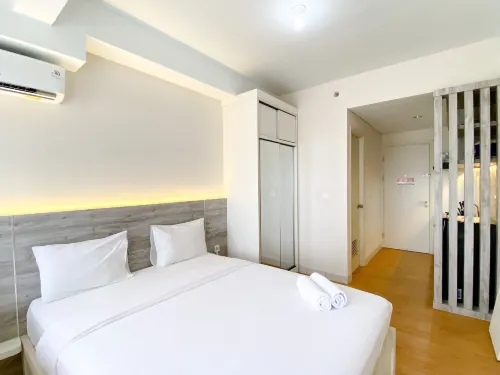 Modern Look and Comfy Studio Patraland Urbano Apartment - Apartments