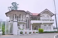 Maples Holiday Resort