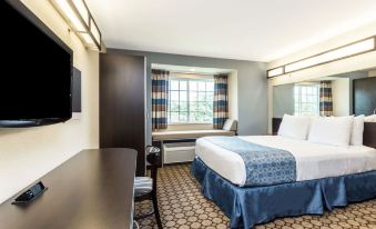 Microtel Inn & Suites by Wyndham Spring Hill/Weeki Wachee