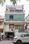 Woodpecker Apartments Hauz Khas