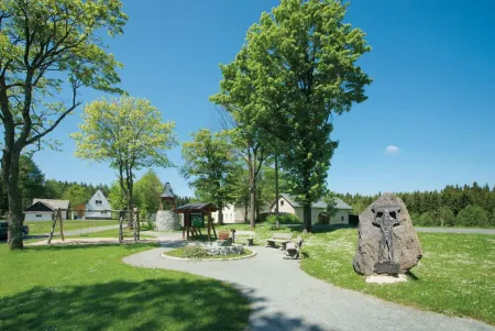 Hotel Haus am Ahorn Отели в г. Фалькенштайн