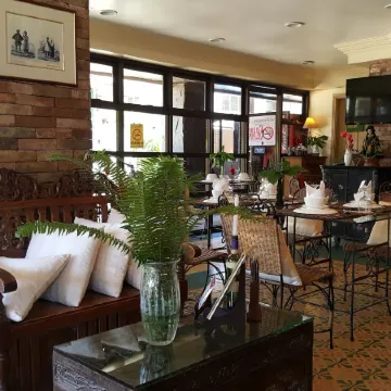 Roxas President's Inn