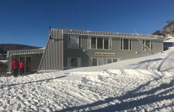 斯米金斯斯酒店及公寓小屋