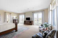 Palazzo Del Sol by AvantStay Breathtaking Home w Mountain Views Hot Tub