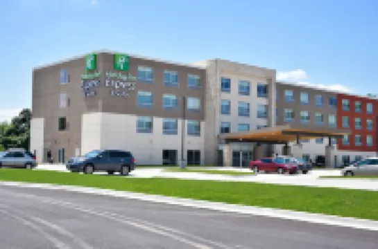 Holiday Inn Express & Suites BENSENVILLE - O'HARE by IHG