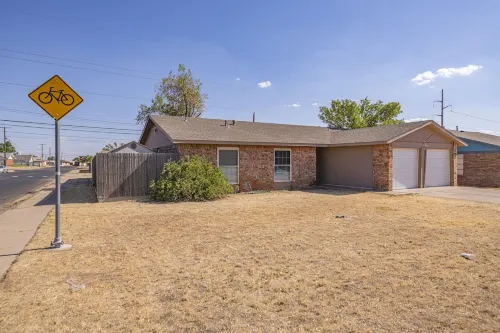 Right At Home-Midland Destination Getaway-reduced due to cancellation