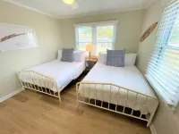 2 BR steps from beach access, dog-friendly NO FEE!