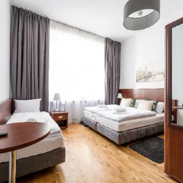 On/Set Aparthotel