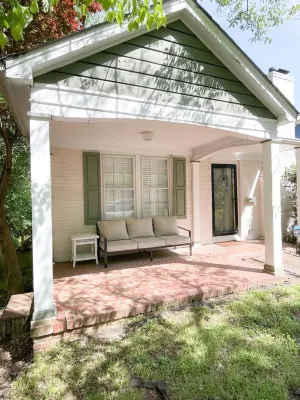 Charming Escape with Outdoor Deck and Modern Amenities - Cozy Haven