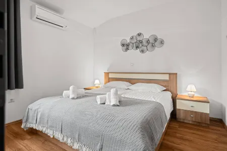 Mountain Retreat with Private Pool and Grill in Radmani, Croatia