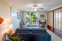 Kailua Village 5th Floor - View of Kailua Bay KV506